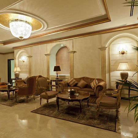 דוחה Magnum Hotel & Suites West Bay מראה פנימי תמונה