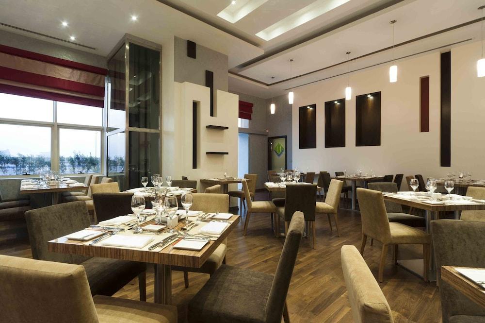 דוחה Magnum Hotel & Suites West Bay מראה חיצוני תמונה