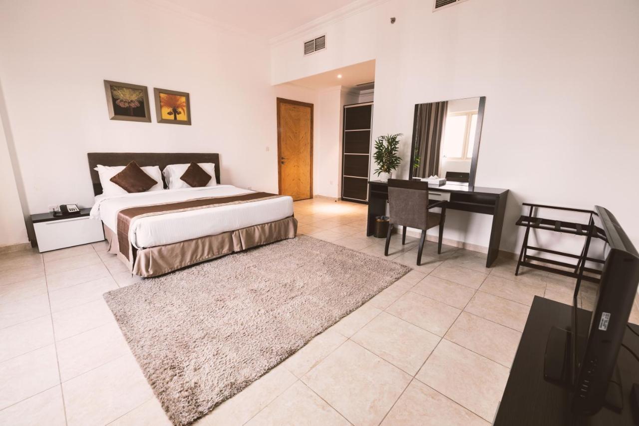 דוחה Magnum Hotel & Suites West Bay מראה חיצוני תמונה
