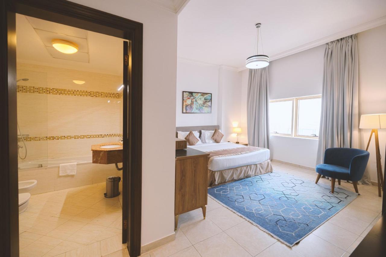 דוחה Magnum Hotel & Suites West Bay מראה חיצוני תמונה