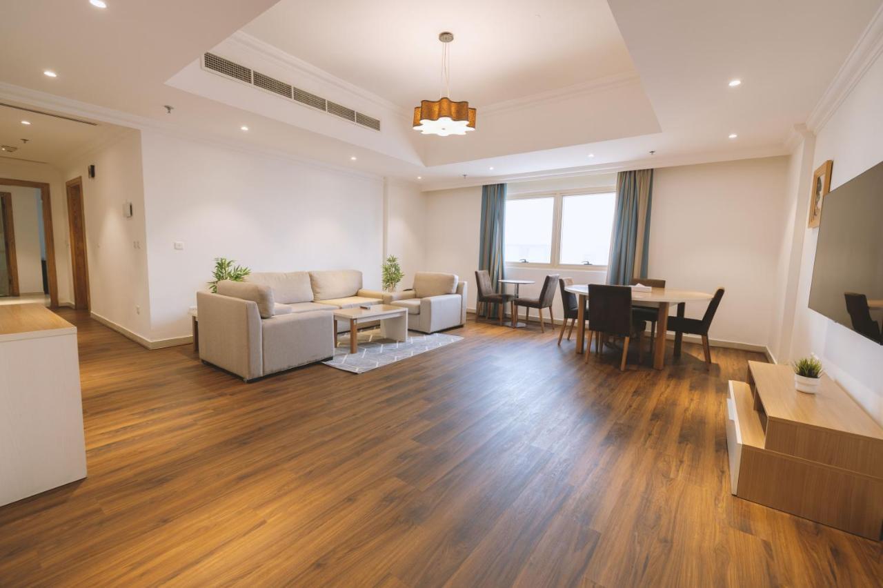 דוחה Magnum Hotel & Suites West Bay מראה חיצוני תמונה