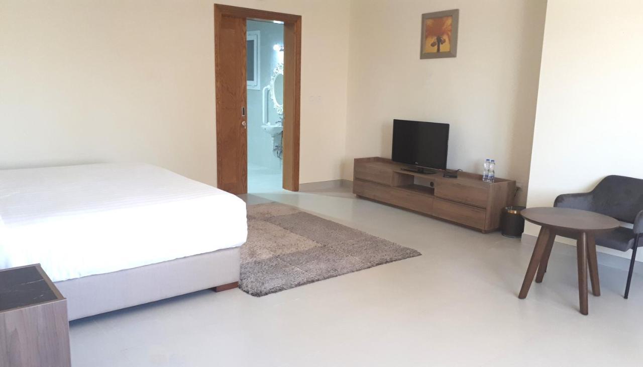 דוחה Magnum Hotel & Suites West Bay מראה חיצוני תמונה