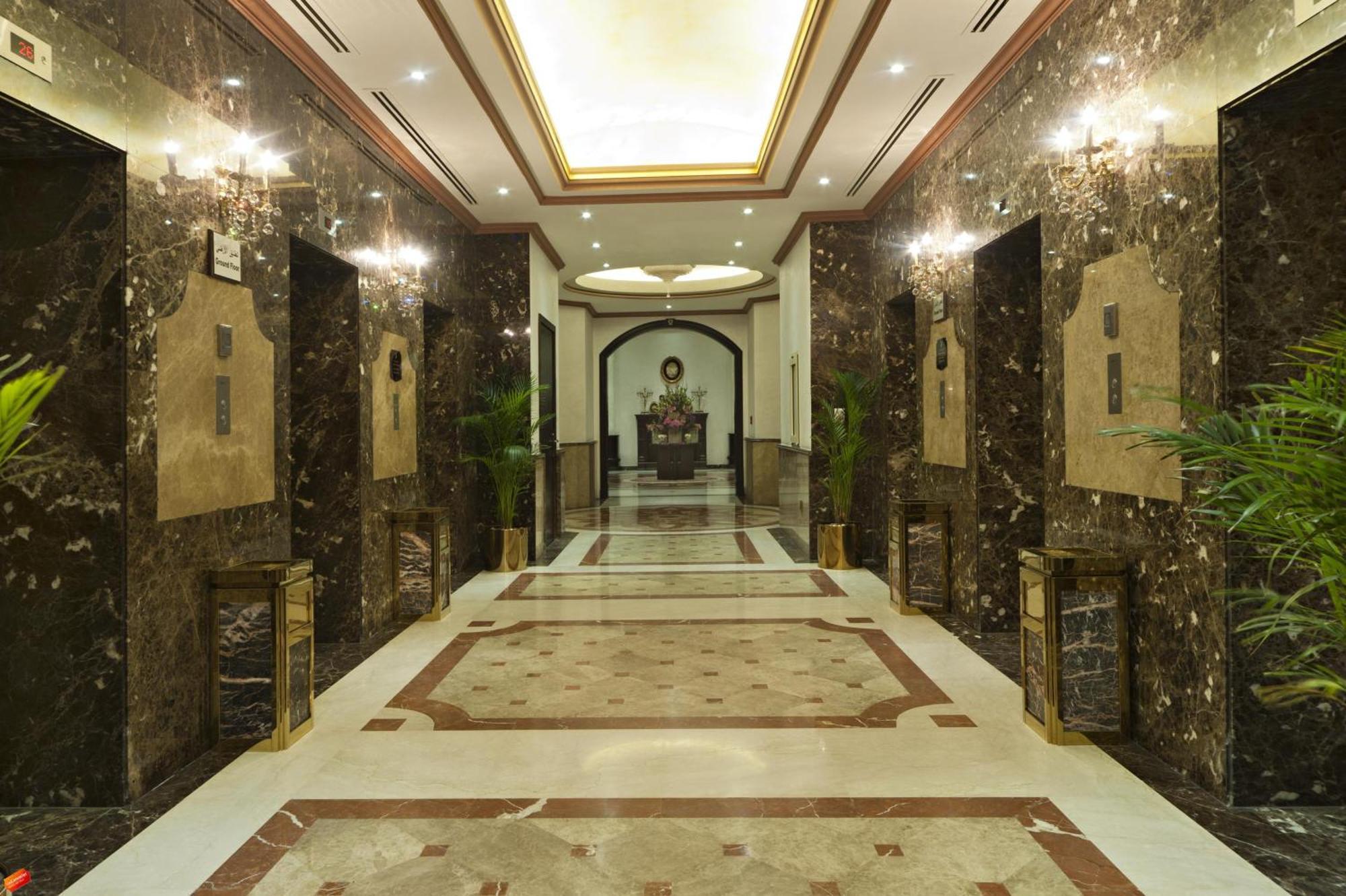דוחה Magnum Hotel & Suites West Bay מראה פנימי תמונה