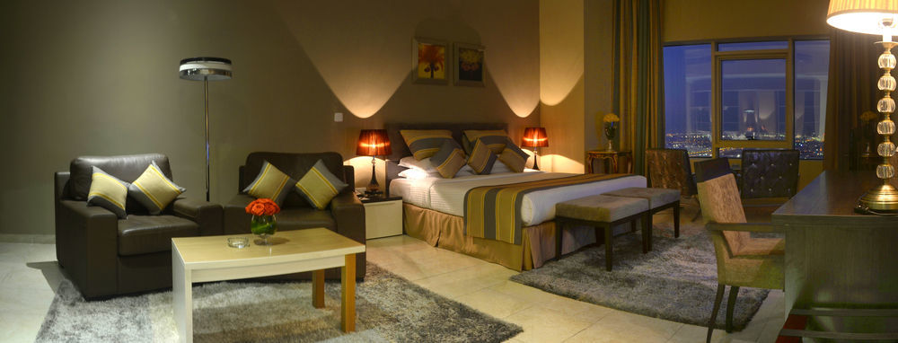 דוחה Magnum Hotel & Suites West Bay מראה חיצוני תמונה